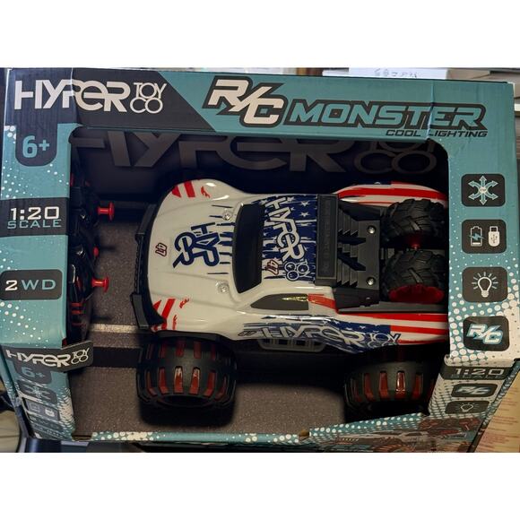 Hyper Toy Co. 1:20 Scale RC Monster Cool Lighting Truck Remote Control - NEW - Picture 1 of 9